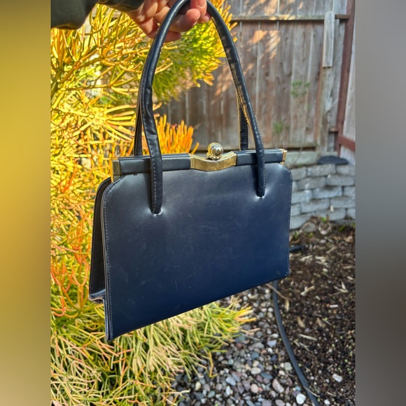 Handbag - Picture 4 of 8